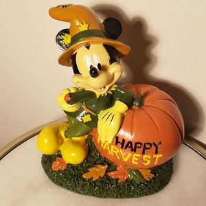 Mickey happy harvest figurine